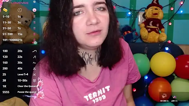 Snapshot of Yours_good_mood chatting on 01-13-25, 01:45 Yours good mood online show from 01-13-25, 01:45