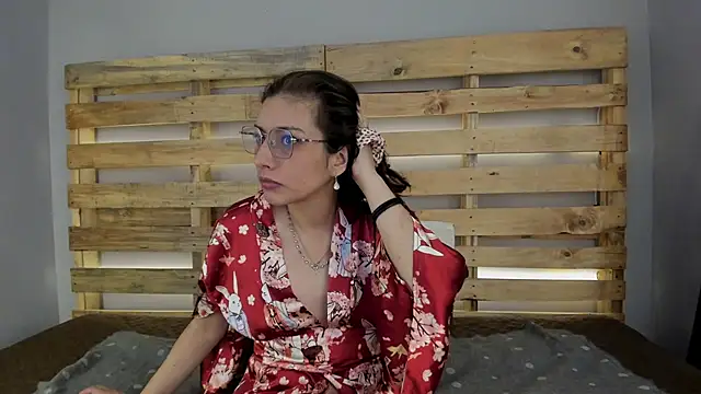 Snapshot of bulma_bambina_ chatting on 11-29-25, 12:19 bulma bambina online show from 11-29-25, 12:19