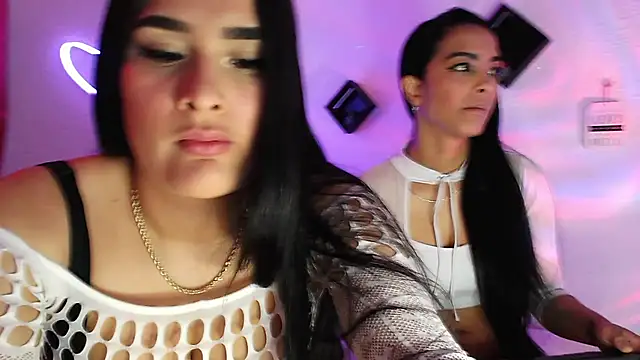 agatha lovee online show from 03-08-25, 05:33