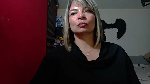 Snapshot of charlotedoll chatting on 05-22-26, 01:57 charlotedoll online show from 05-22-26, 01:57