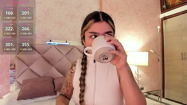 Snapshot of Arianavillada chatting on 11-20-25, 03:18 Arianavillada online show from 11-20-25, 03:18