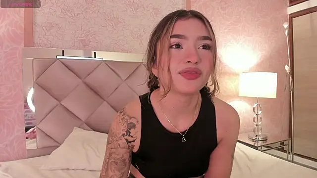 Snapshot of Arianavillada chatting on 12-05-25, 03:37 Arianavillada online show from 12-05-25, 03:37