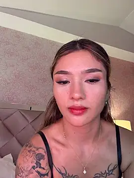 Arianavillada online show from 05-25-26, 04:07