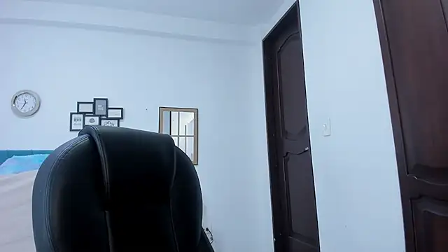 kamila lopez online show from 02-01-26, 07:23