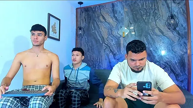 liam genner  online show from 01-20-25, 07:57