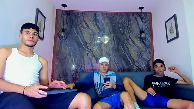 liam genner  online show from 02-10-25, 01:46