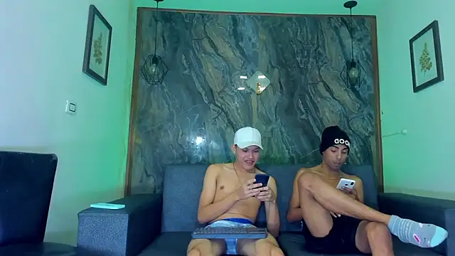 liam genner  online show from 02-10-25, 02:37