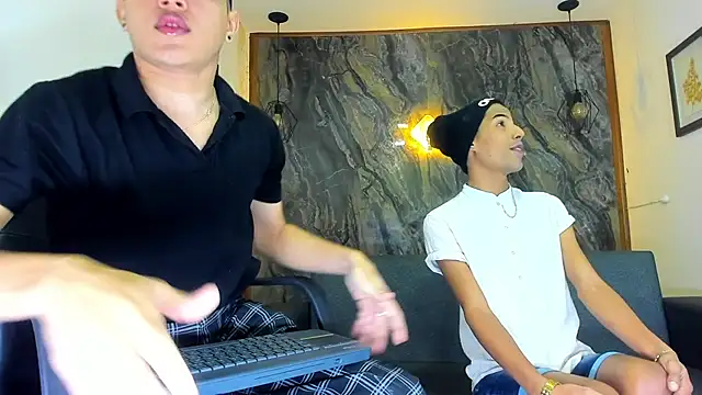 liam genner  online show from 03-06-25, 07:54