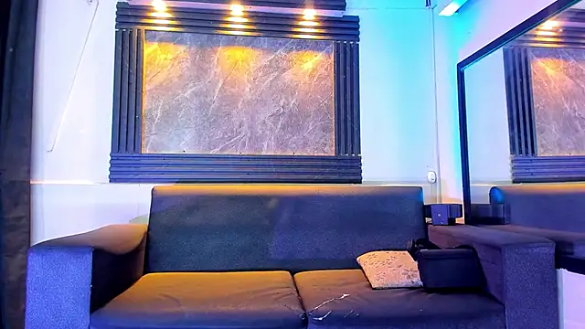 liam genner  online show from 11-28-25, 08:22