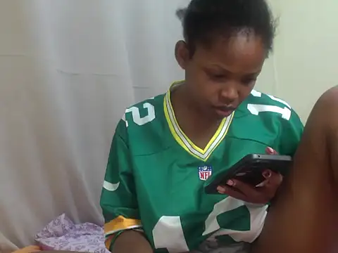 queen-sasha online show from 11-16-25, 05:40