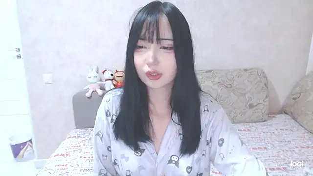Snapshot of your_angela chatting on 06-29-26, 06:41 your angela online show from 06-29-26, 06:41