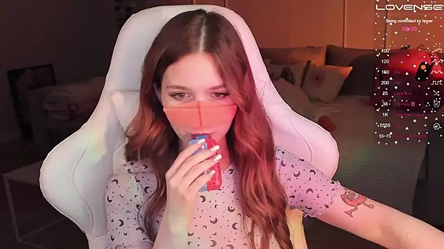 Snapshot of Frau_Lina chatting on 01-11-25, 05:29 Frau Lina online show from 01-11-25, 05:29