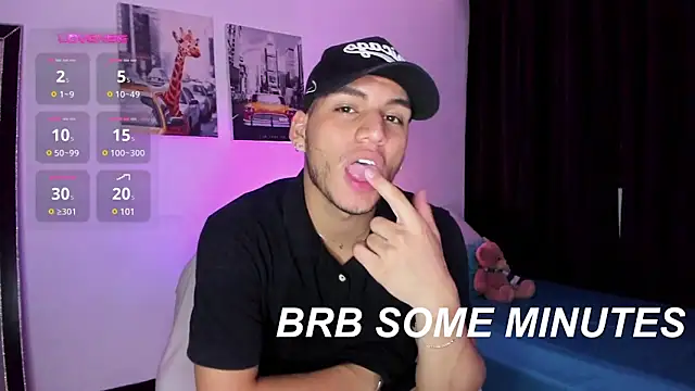 Snapshot of Curlblue chatting on 12-21-24, 05:36 Curlblue online show from 12-21-24, 05:36