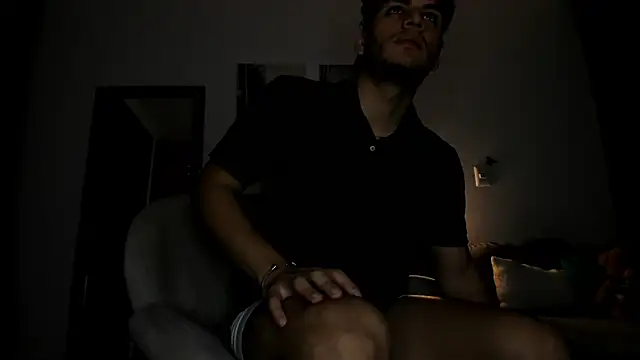 Snapshot of Curlblue chatting on 03-10-25, 03:01 Curlblue online show from 03-10-25, 03:01