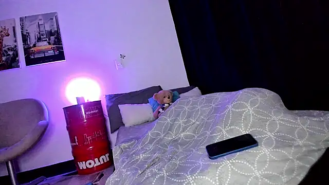 Snapshot of Curlblue chatting on 03-14-25, 08:21 Curlblue online show from 03-14-25, 08:21