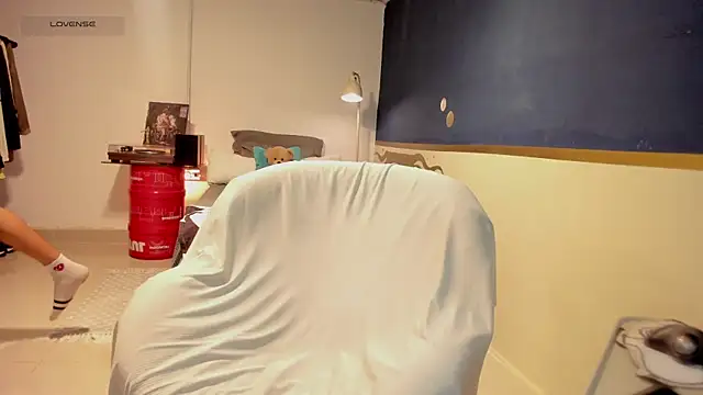 Curlblue online show from 04-24-26, 12:35