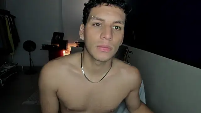 Curlblue online show from 04-27-26, 03:59