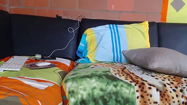 Snapshot of sexyblackxx12 chatting on 10-16-25, 02:51 sexyblackxx12 online show from 10-16-25, 02:51