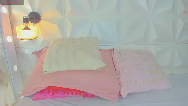 cute latinaxxx online show from 04-03-26, 03:48