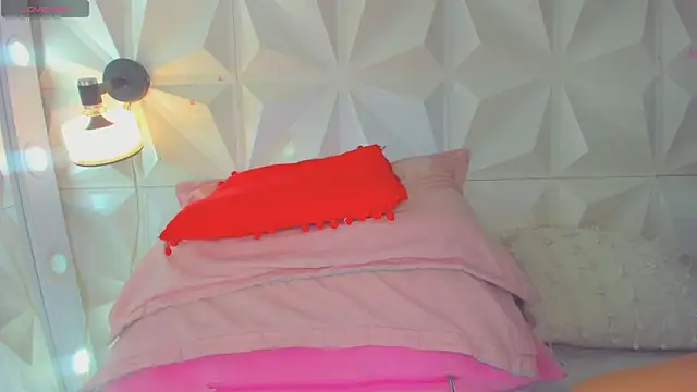 cute latinaxxx online show from 06-28-26, 04:18