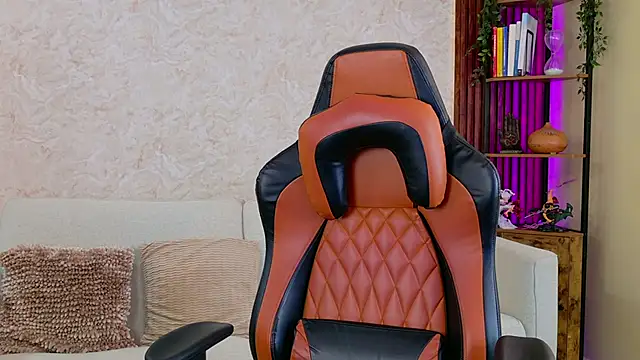 AdanReilly online show from 12-13-25, 07:53