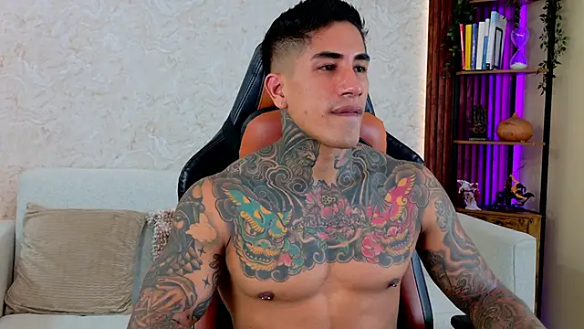 AdanReilly online show from 03-12-26, 08:26