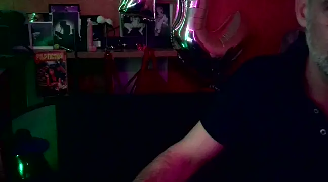 Snapshot of Lia_Y_PatrickX chatting on 12-21-24, 12:31 Lia Y PatrickX online show from 12-21-24, 12:31