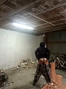 Snapshot of Lia_Y_PatrickX chatting on 01-02-25, 08:57 Lia Y PatrickX online show from 01-02-25, 08:57