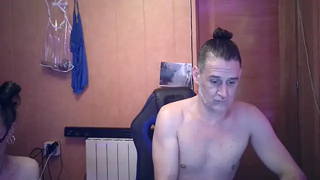 Snapshot of Lia_Y_PatrickX chatting on 01-26-25, 02:24 Lia Y PatrickX online show from 01-26-25, 02:24