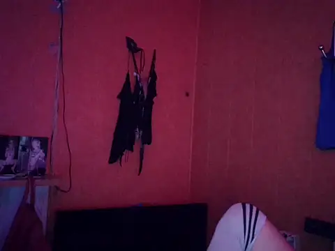 Snapshot of Lia_Y_PatrickX chatting on 01-29-25, 02:30 Lia Y PatrickX online show from 01-29-25, 02:30