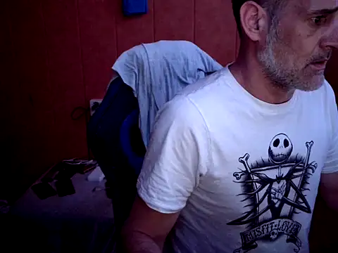 Snapshot of Lia_Y_PatrickX chatting on 02-02-25, 01:30 Lia Y PatrickX online show from 02-02-25, 01:30