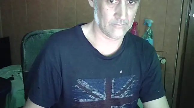 Snapshot of Lia_Y_PatrickX chatting on 02-13-25, 08:03 Lia Y PatrickX online show from 02-13-25, 08:03