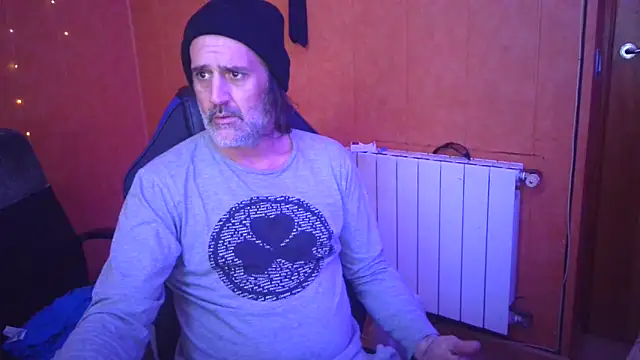 Snapshot of Lia_Y_PatrickX chatting on 03-13-25, 03:50 Lia Y PatrickX online show from 03-13-25, 03:50