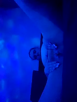 Snapshot of CurvySquirter69 chatting on 02-25-26, 05:50 CurvySquirter69 online show from 02-25-26, 05:50