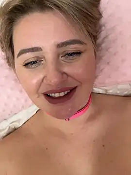 Snapshot of LadyLolyPop_ chatting on 01-16-25, 11:48 LadyLolyPop online show from 01-16-25, 11:48