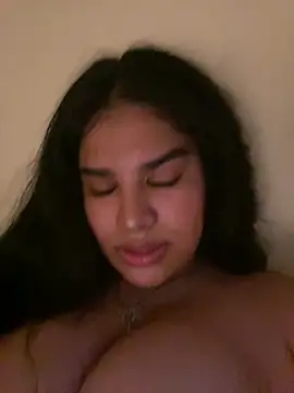 Snapshot of Badkittykim chatting on 12-20-24, 01:03 Badkittykim online show from 12-20-24, 01:03