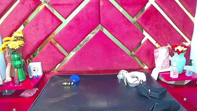 Snapshot of Sweet_Annyy chatting on 01-31-25, 06:36 Sweet Annyy online show from 01-31-25, 06:36