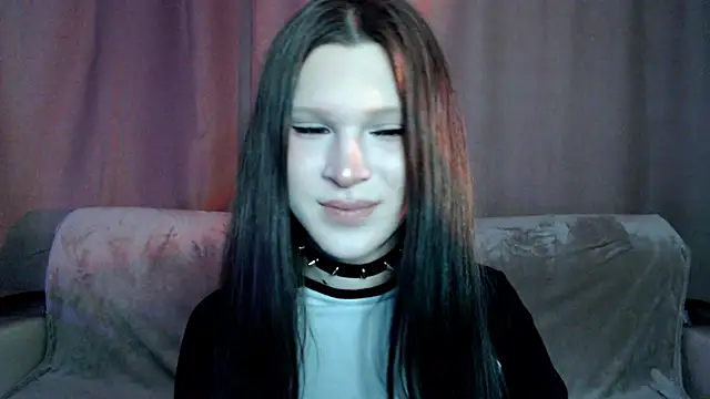 Snapshot of Sexpired_Princess chatting on 03-14-25, 06:32 Sexpired Princess online show from 03-14-25, 06:32