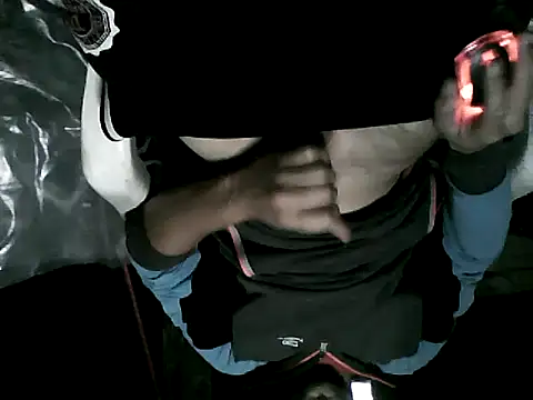 Snapshot of vadszex31 chatting on 10-06-25, 02:58 vadszex31 online show from 10-06-25, 02:58