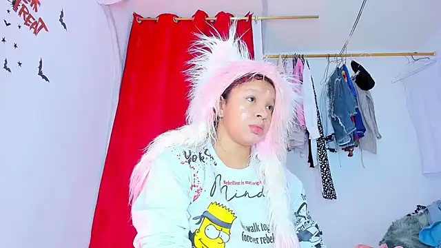 Snapshot of Emily_Coper18 chatting on 11-03-25, 06:36 Emily Coper18 online show from 11-03-25, 06:36