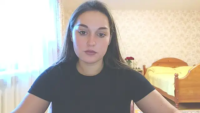 Snapshot of me_lissa_sun13 chatting on 09-18-25, 04:14 me lissa sun13 online show from 09-18-25, 04:14