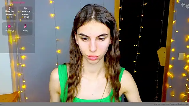 Snapshot of EmmyGreans chatting on 01-23-25, 12:41 EmmyGreans online show from 01-23-25, 12:41