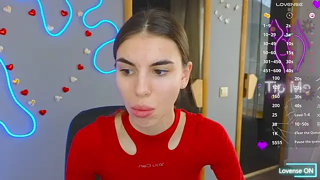 Snapshot of EmmyGreans chatting on 03-15-25, 06:25 EmmyGreans online show from 03-15-25, 06:25