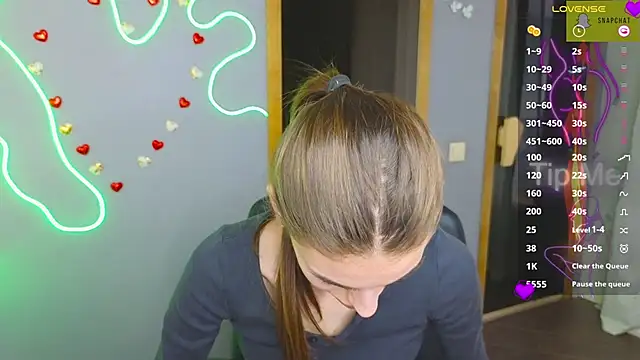 Snapshot of EmmyGreans chatting on 03-17-25, 09:33 EmmyGreans online show from 03-17-25, 09:33