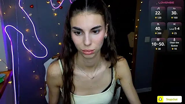 Snapshot of EmmyGreans chatting on 09-30-25, 12:10 EmmyGreans online show from 09-30-25, 12:10