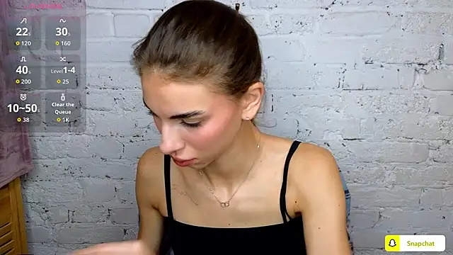 Snapshot of EmmyGreans chatting on 10-03-25, 05:48 EmmyGreans online show from 10-03-25, 05:48