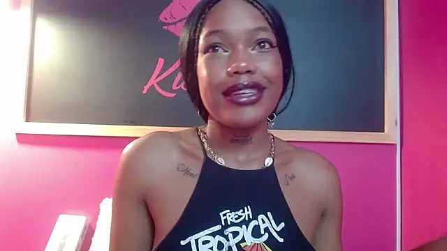 Snapshot of CrystalBrooke3x chatting on 01-31-25, 02:37 CrystalBrooke3x online show from 01-31-25, 02:37