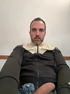 leon3875 online show from 02-19-26, 03:30