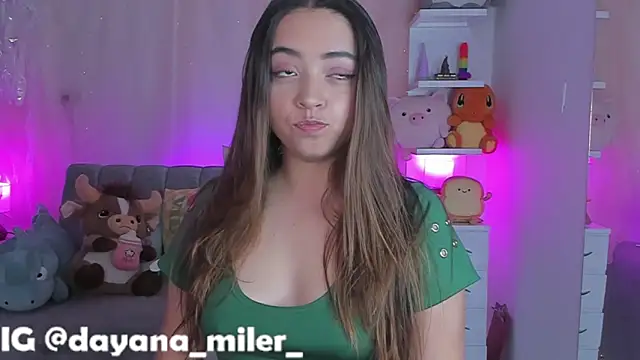 Snapshot of _dayana_miler chatting on 11-12-25, 02:50 dayana miler online show from 11-12-25, 02:50