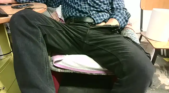 Giulio35 Pika online show from 03-05-25, 05:18